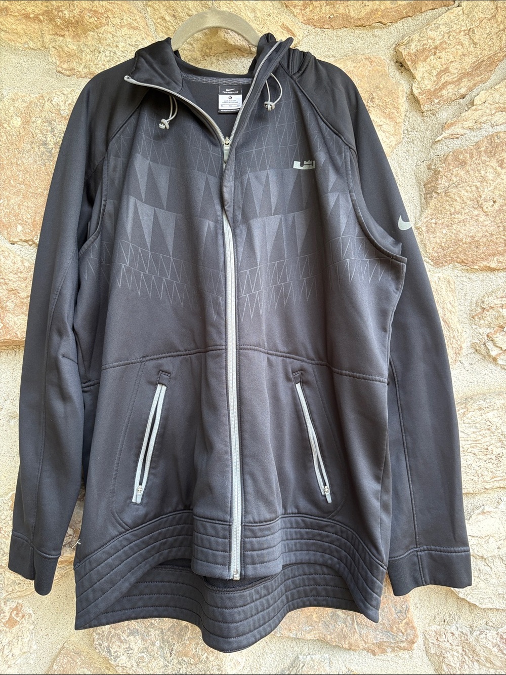 Men’s Nike Therma-Fit LeBron James Basketball Full-Zip Hooded Jacket - Black XL